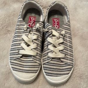 JCP blue & white running shoes size 9.5 medium NIB